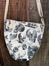 Image 9 of Skull Pattern - Can Bag