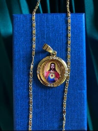 Image 2 of Jesus Round pendant necklace