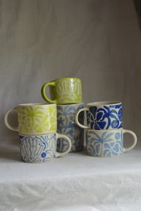 Image 2 of "Beach, My Muse" Shortie Mug 1 in Blueberry Milk