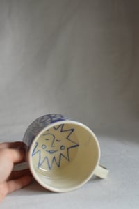 Image 6 of "Piano, Piano" Shortie Mug 1 in Blueberry Jam