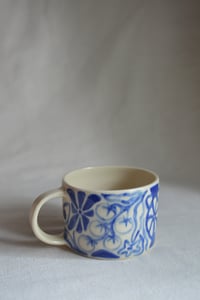 Image 10 of "Piano, Piano" Shortie Mug 1 in Blueberry Jam