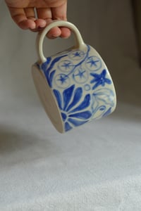 Image 16 of "Piano, Piano" Shortie Mug 1 in Blueberry Jam