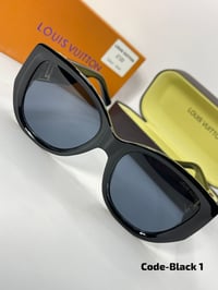 Image 2 of Womens Love Sunglasses (1:1)