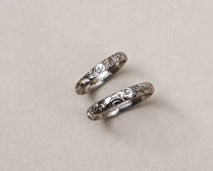 Image of 18ct White gold 3mm floral engraved ring - Men’s size