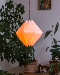 Image 5 of Medúza – DIY závěsné stínidlo