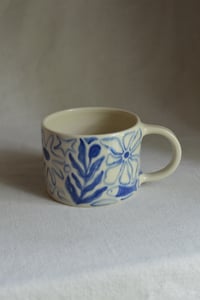 Image 6 of "Piano, Piano" Shortie Mug 3 in Blueberry Jam