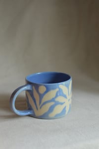 Image 8 of "Flora Adora" Shortie Mug 2 in Blueberry Milk