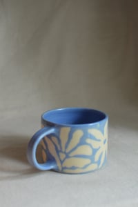 Image 6 of "Flora Adora" Shortie Mug 3 in Blueberry Milk