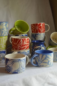 Image 13 of "Flora Adora" Shortie Mug 3 in Blueberry Milk