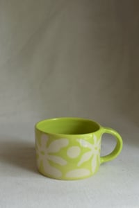 Image 8 of "Flora Adora" Shortie Mug 5 in Limeade