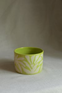 Image 10 of "Flora Adora" Shortie Mug 4 in Limeade