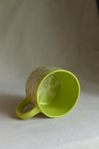 Image 11 of "Flora Adora" Shortie Mug 4 in Limeade