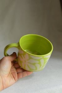 Image 15 of "Flora Adora" Shortie Mug 4 in Limeade