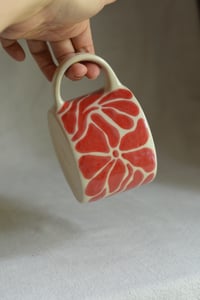 Image 6 of "Flora Adora" Shortie Mug 7 in Strawberry