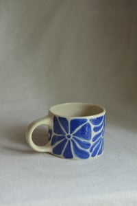 Image 13 of "Flora Adora" Shortie Mug 1 in Blueberry Jam