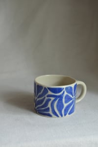 Image 16 of "Flora Adora" Shortie Mug 1 in Blueberry Jam