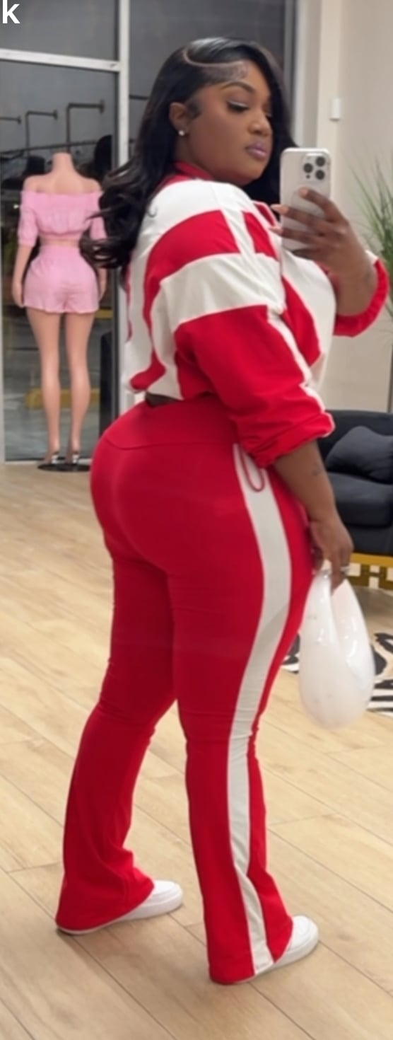 Image of JAYLA set