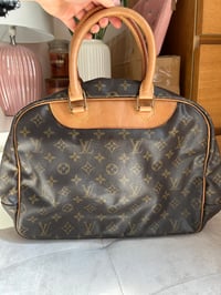 Image 15 of Louis Vuitton Deauville Monogram Bag
