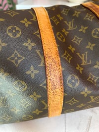 Image 17 of Louis Vuitton Monogram Keepall 55