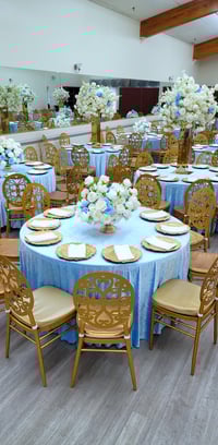 White low flower centerpiece 