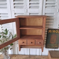 Image 3 of ANCIENNE ARMOIRE GRILLAGÉE EN TECK