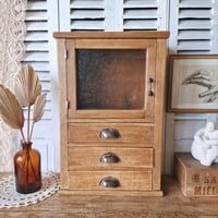 Image 2 of ANCIENNE ARMOIRE D'APOTHICAIRE