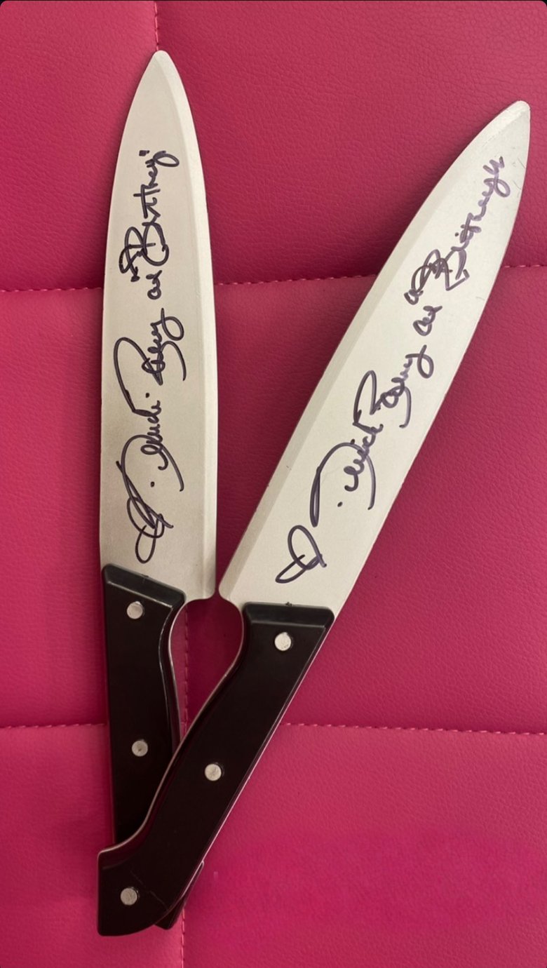 Image of 1 Signed Prop Knife
