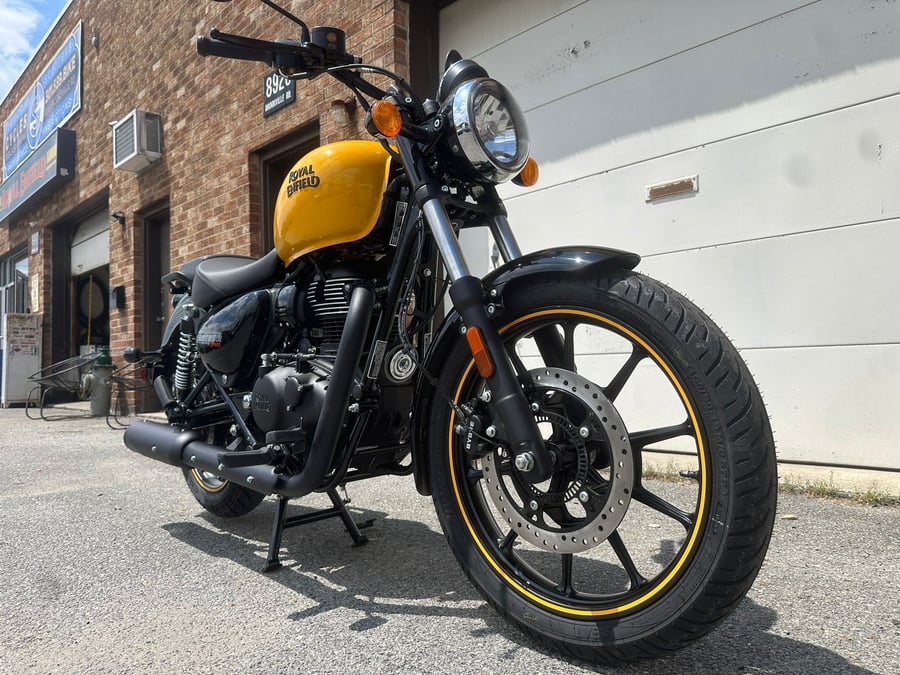 Image of Royal Enfield Meteor 350, Get $500 off till the end of May!!!