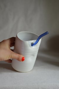 Image 9 of Straight-Sided Grip Straw Cup