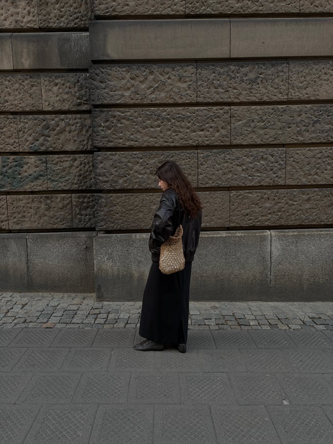 rye tote with a leather strap