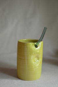 Image 14 of Straight-Sided Grip Straw Cup