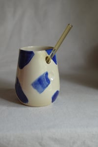 Image 3 of Curvy Grip Straw Cups