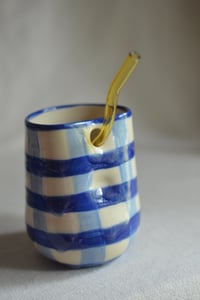 Image 10 of Curvy Grip Straw Cups