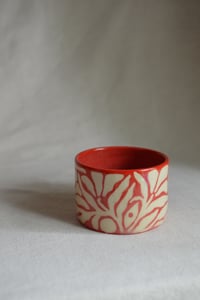 Image 5 of "Flora Adora" Shortie Mug 9 in Strawberry