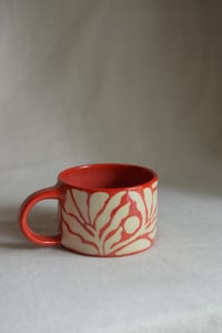 Image 14 of "Flora Adora" Shortie Mug 9 in Strawberry