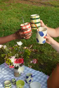 Image 1 of Straight-Sided Grip Straw Cup