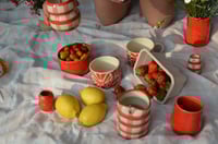 Image 2 of To-Go Sippers in Strawberries & Cream Picnic