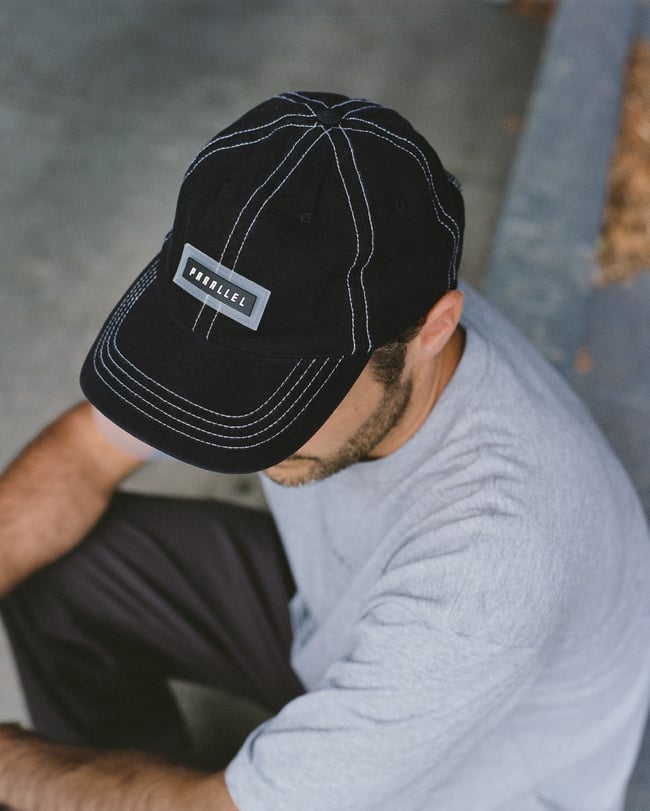 CONTRAST STITCH CAP // BLACK