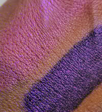 Image 4 of Unicorn Dust Highlighter 