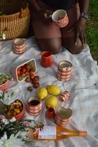 Image 22 of Straight-Sided Grip Straw Cup