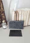 2 plaques