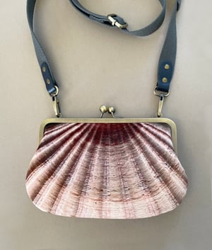 Image of Seashell, printed velvet kisslock bag with crossbody canvas or chain strap