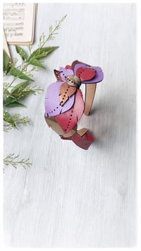 Image 19 of Cerchietto per i capelli artigianale in pelle FOLIAGE HEADBAND - Betty