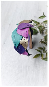 Image 3 of Cerchietto per i capelli artigianale in pelle FOLIAGE HEADBAND - Flora