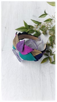 Image 1 of Cerchietto per i capelli artigianale in pelle FOLIAGE HEADBAND - Flora