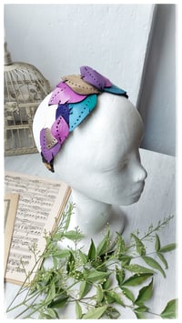 Image 11 of Cerchietto per i capelli artigianale in pelle FOLIAGE HEADBAND - Flora