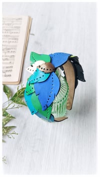Image 11 of Cerchietto per i capelli artigianale in pelle FOLIAGE HEADBAND - OceanoMare
