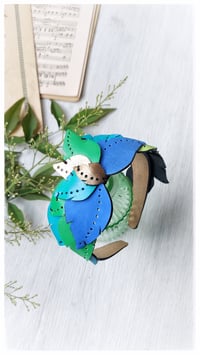 Image 17 of Cerchietto per i capelli artigianale in pelle FOLIAGE HEADBAND - OceanoMare