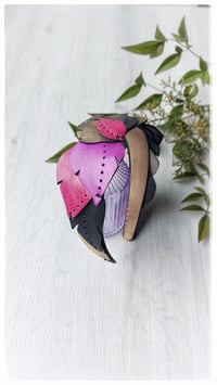 Image 11 of Cerchietto per i capelli artigianale in pelle FOLIAGE HEADBAND - Pasionaria