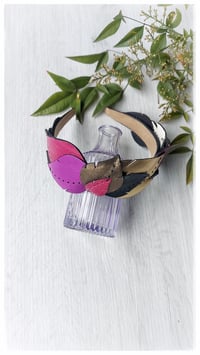 Image 16 of Cerchietto per i capelli artigianale in pelle FOLIAGE HEADBAND - Pasionaria